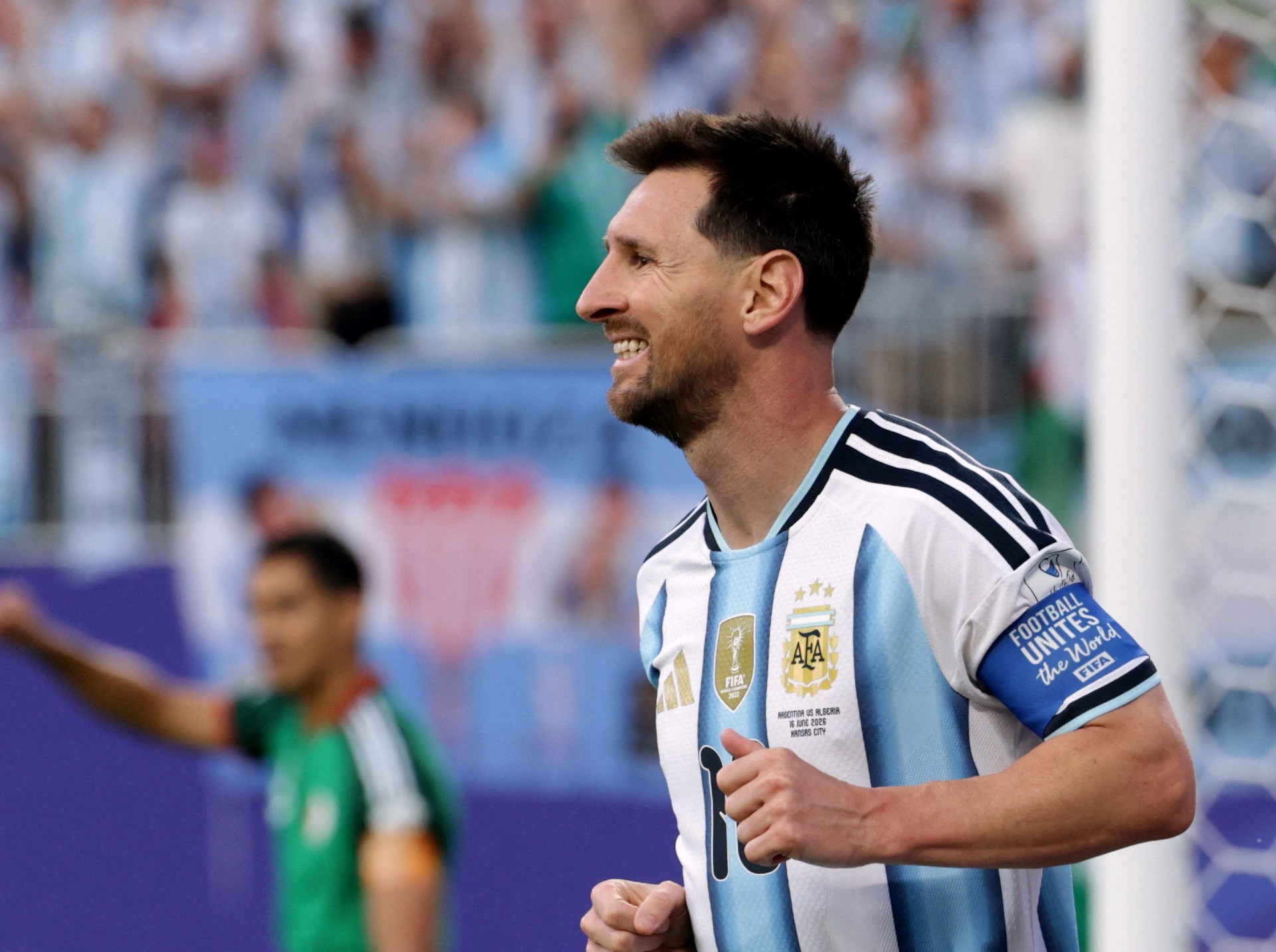 Lionel Messi’s father undergoing treatment for health issues, family says
