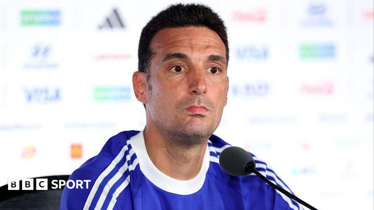 We shouldn't confuse politics and football - Scaloni