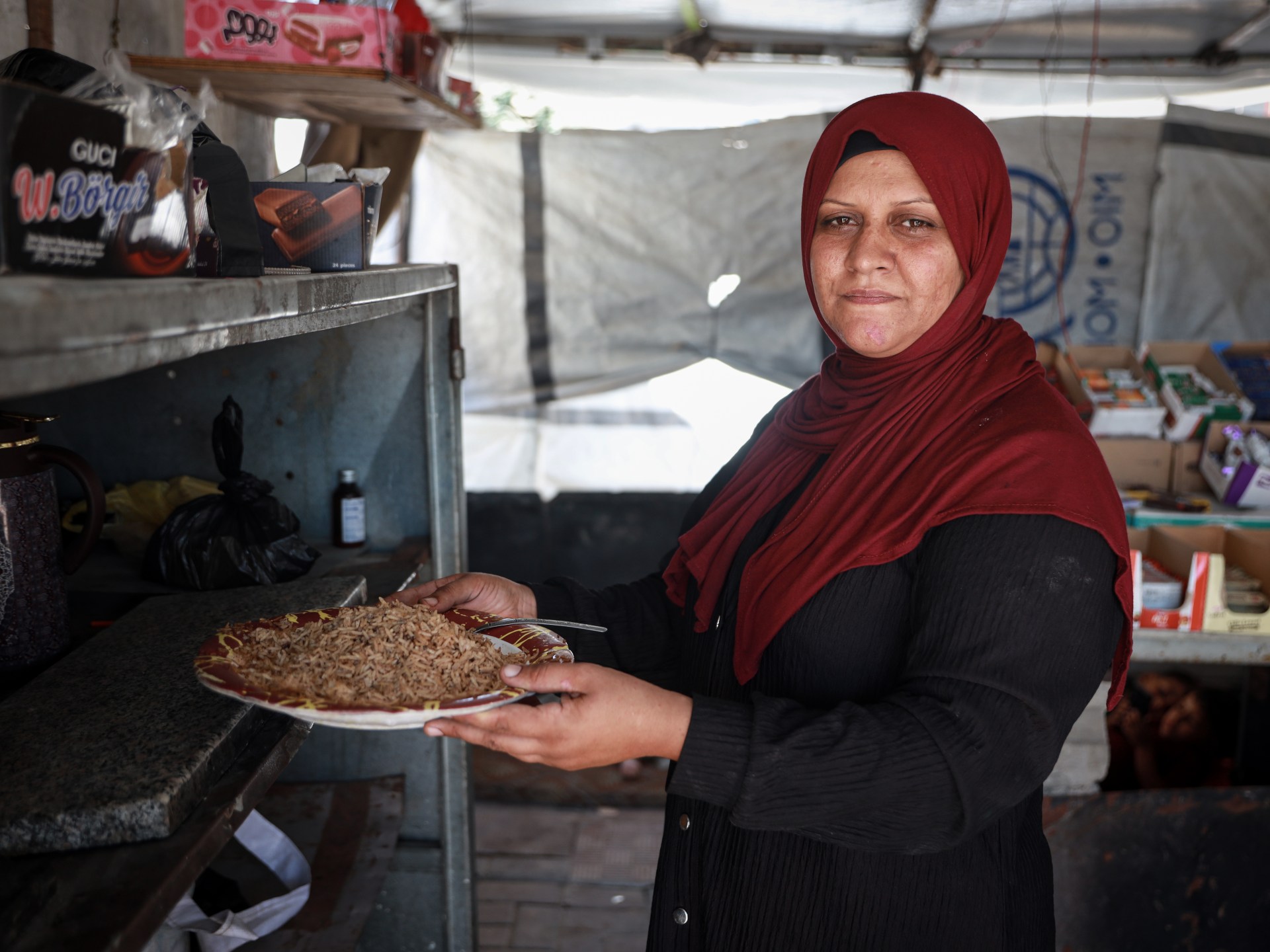 Life without refrigerators: Gaza residents fight heat and food spoilage