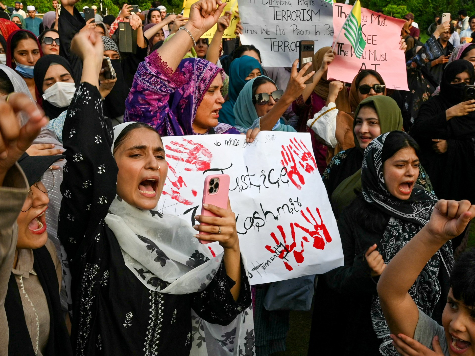 Protest group says 30 dead in Pakistan-administered Kashmir vote unrest