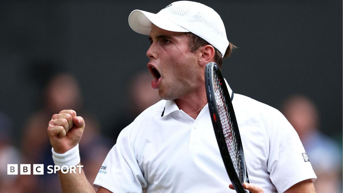 Fery stuns Dimitrov in five-set thriller to extend historic run