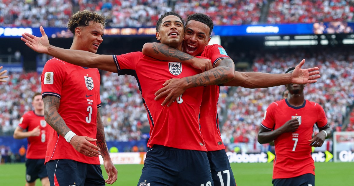 Which teams are in World Cup last-32 knockouts, and what is the schedule?