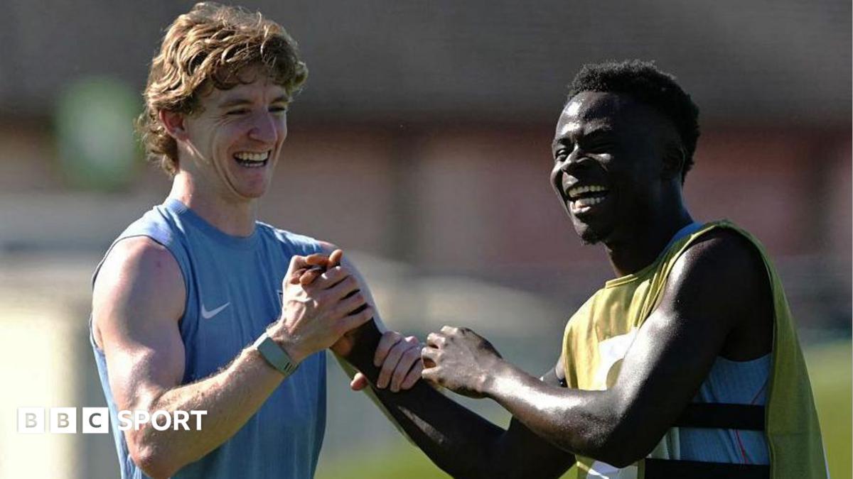 Saka trains with England squad before Ghana match