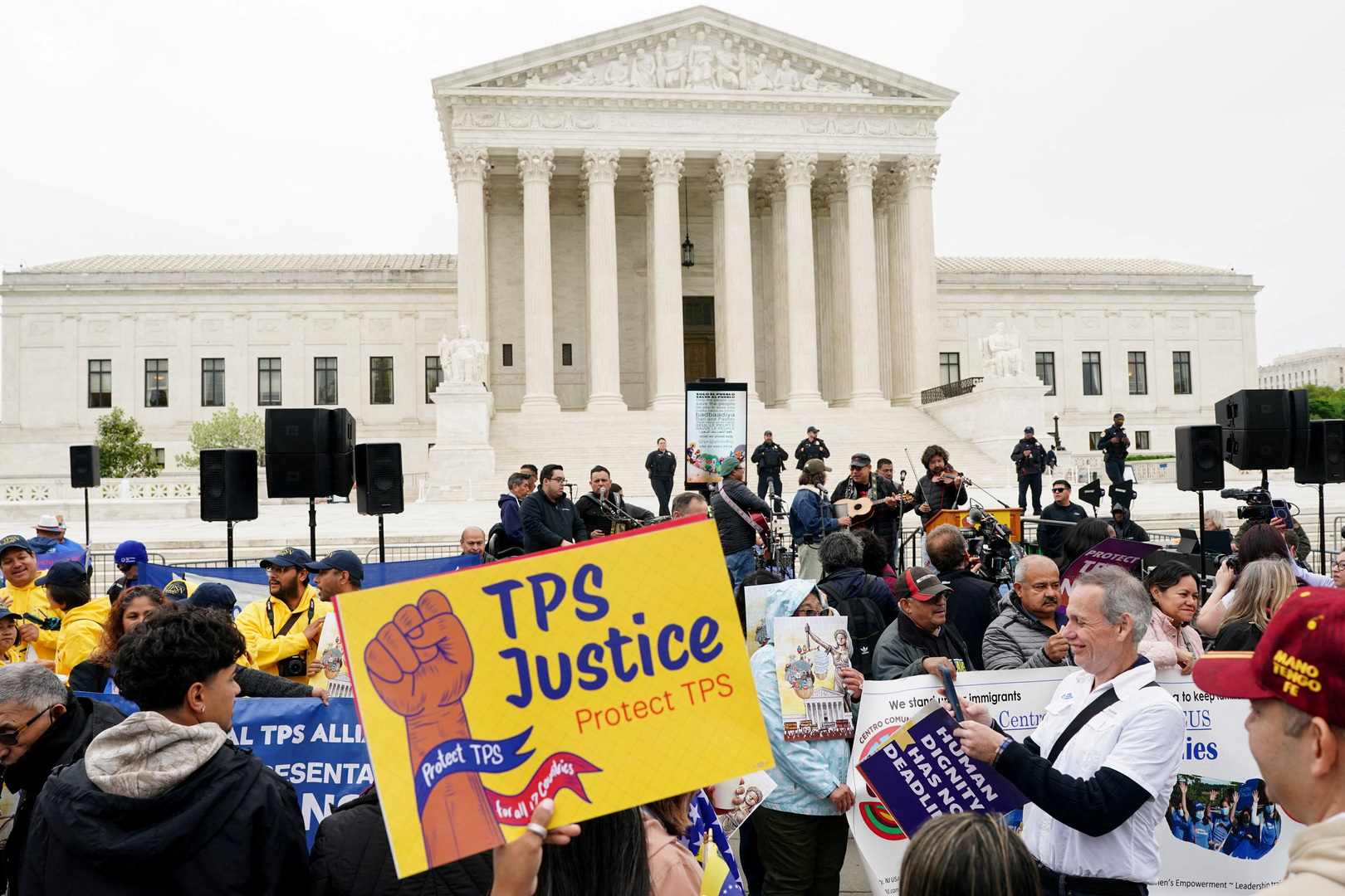 US ends deportation protections (TPS) for Haitians and Syrians
