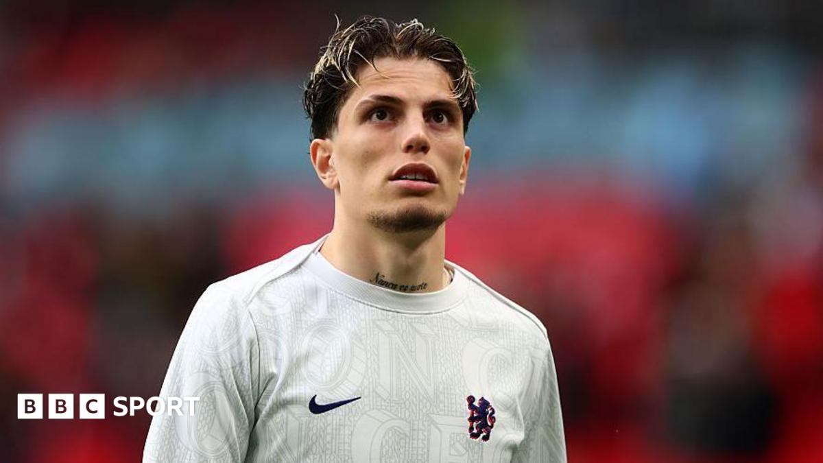 Villa agree loan deal for Chelsea winger Garnacho