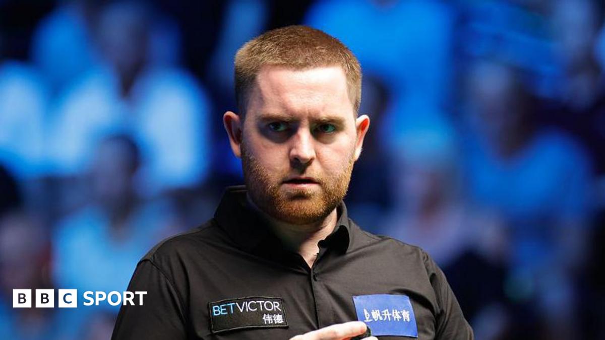 Jones beats Gilbert to win first professional title