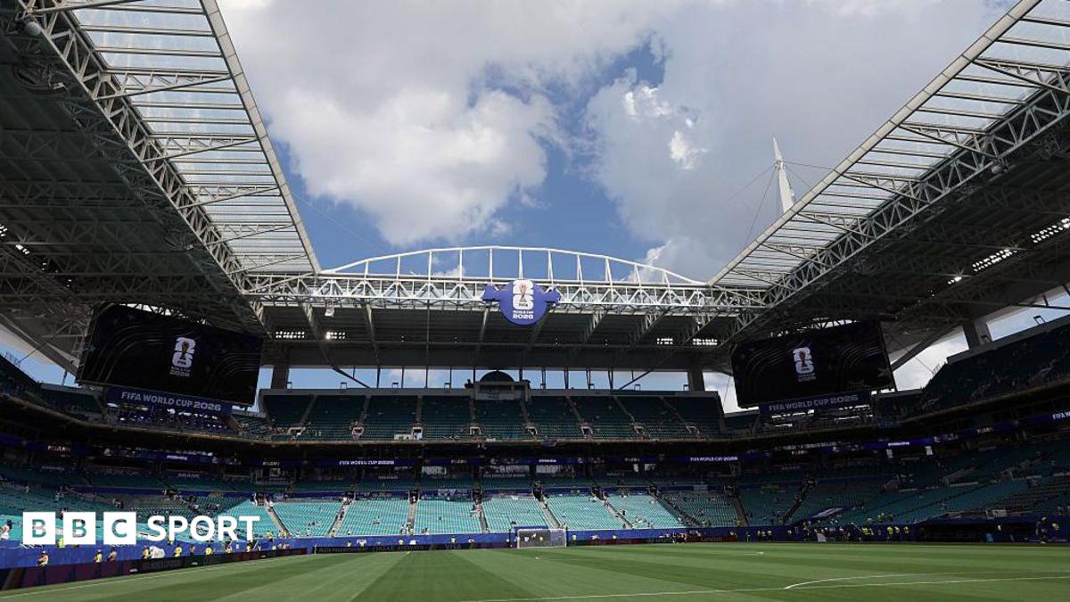 Thousands of tickets still available for England v France