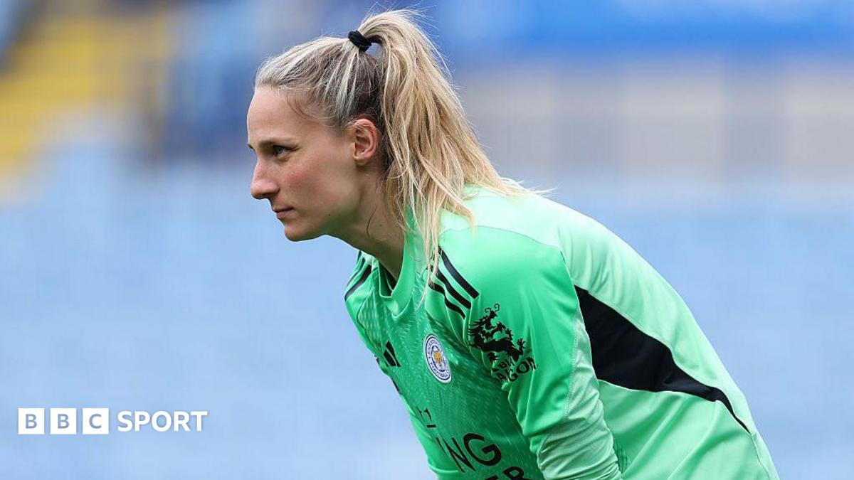 Man Utd bring in Leicester goalkeeper Leitzig