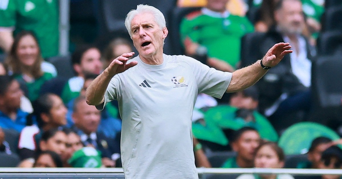 South Africa coach tells critics to ‘shut up’ before second World Cup match