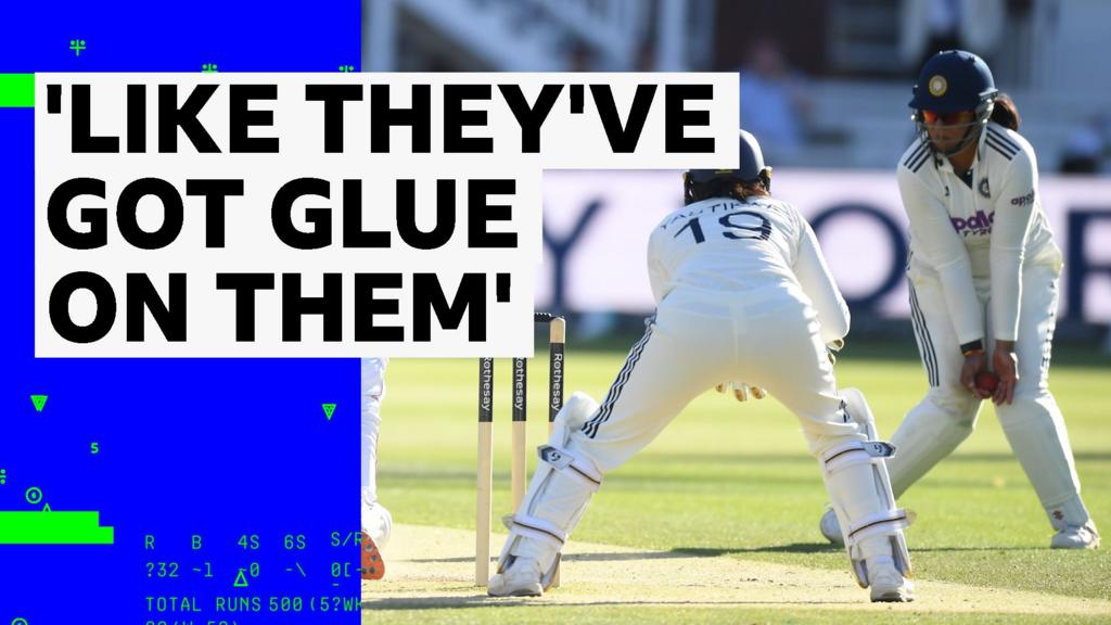 'That is extraordinary' - Villiers dismissed after incredible catch 
