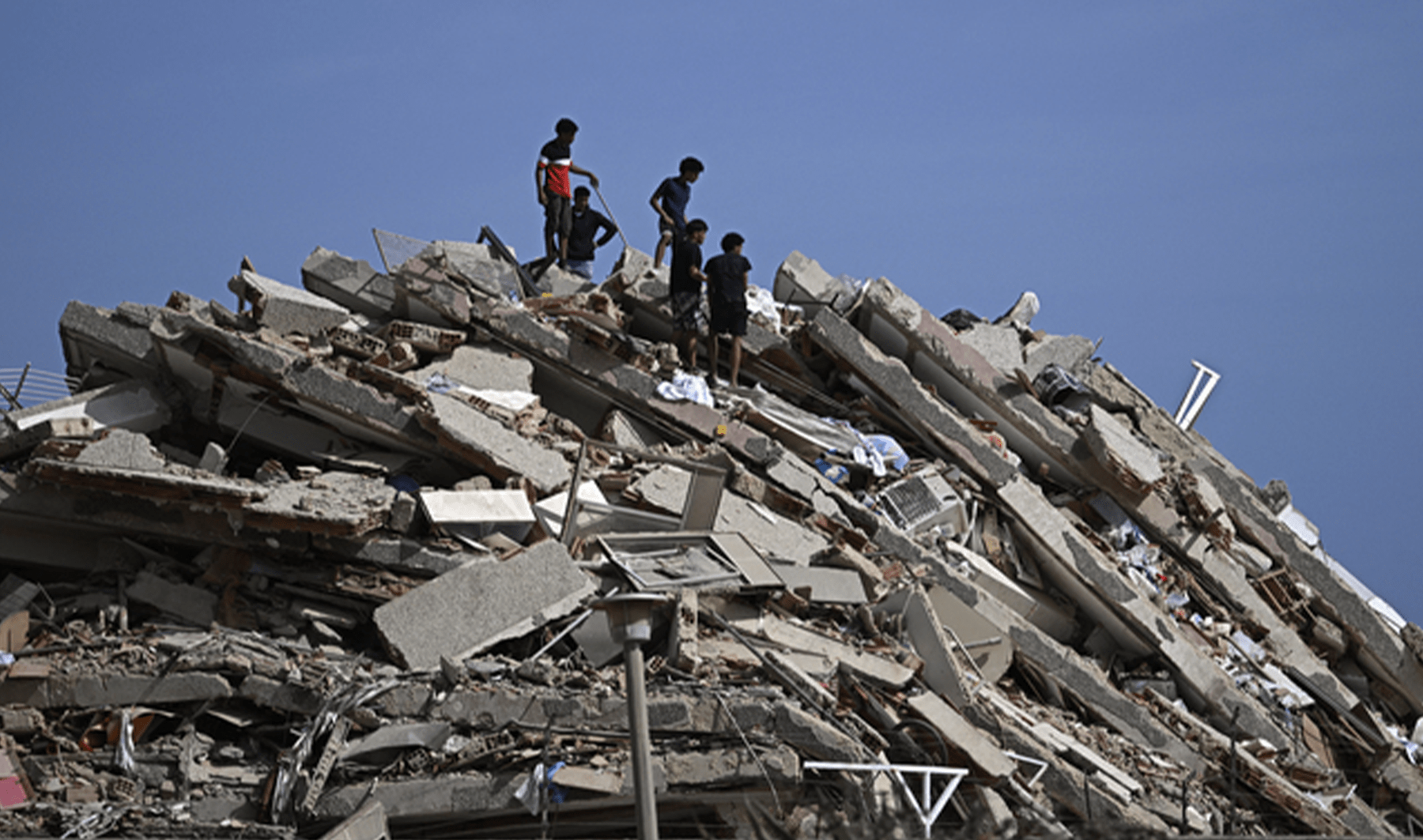 Venezuela quake leaves La Guaira in almost total devastation