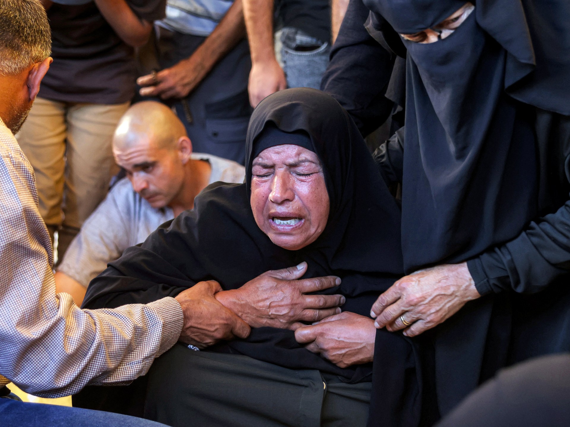 Israeli air strikes in Gaza kill eight, including two children