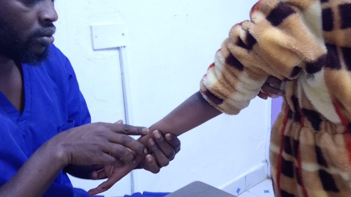 How Kenyan volunteers hunt polio’s hidden trail