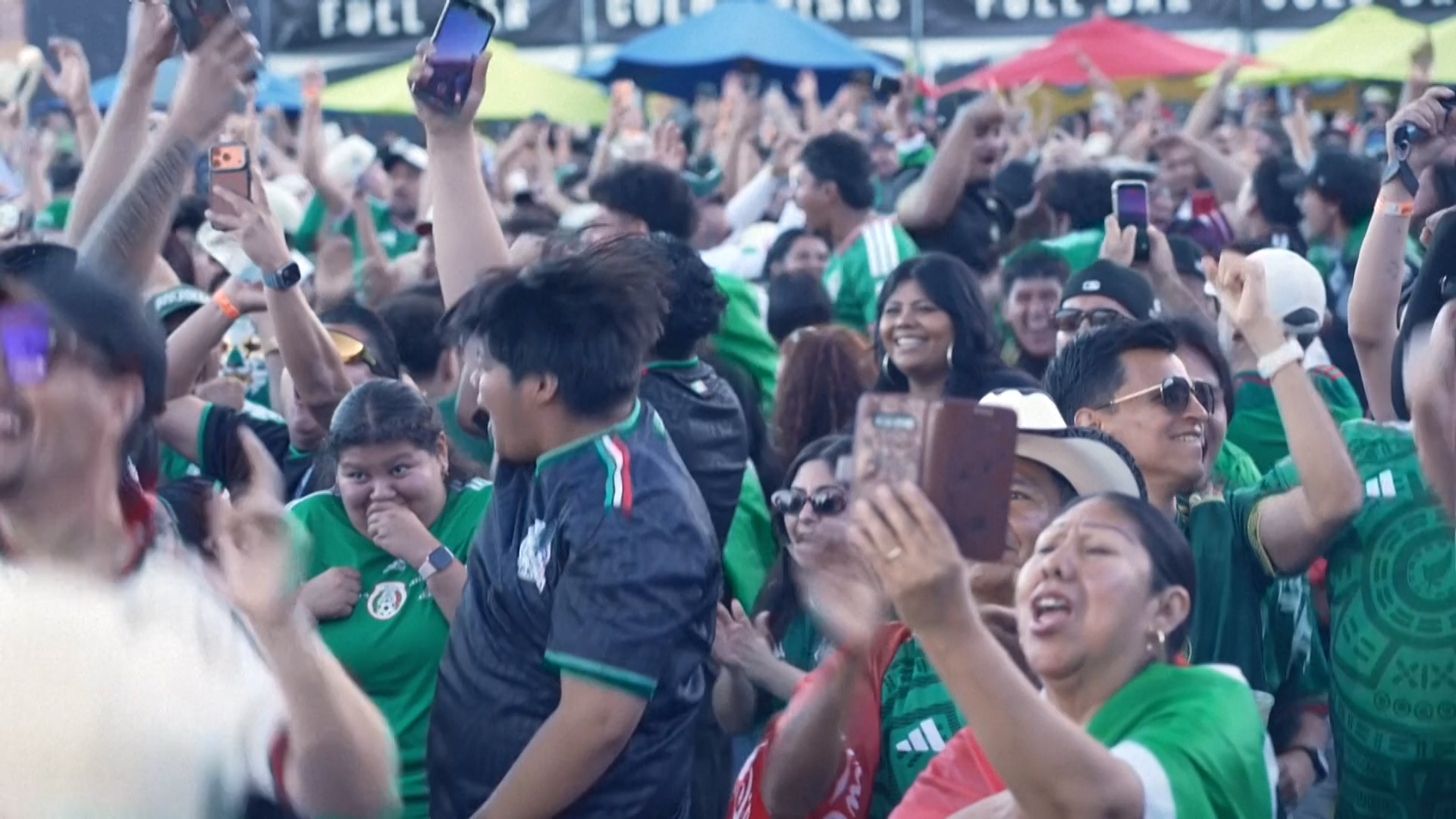 Mexican fans proud despite World Cup exit