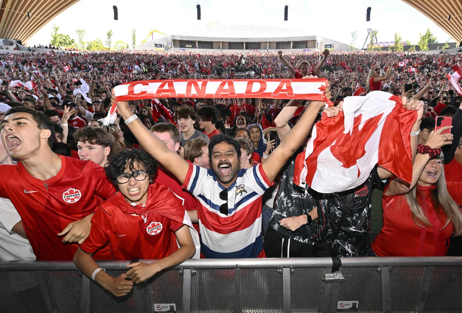 Late goal gives Canada first-ever World Cup knockout stage victory