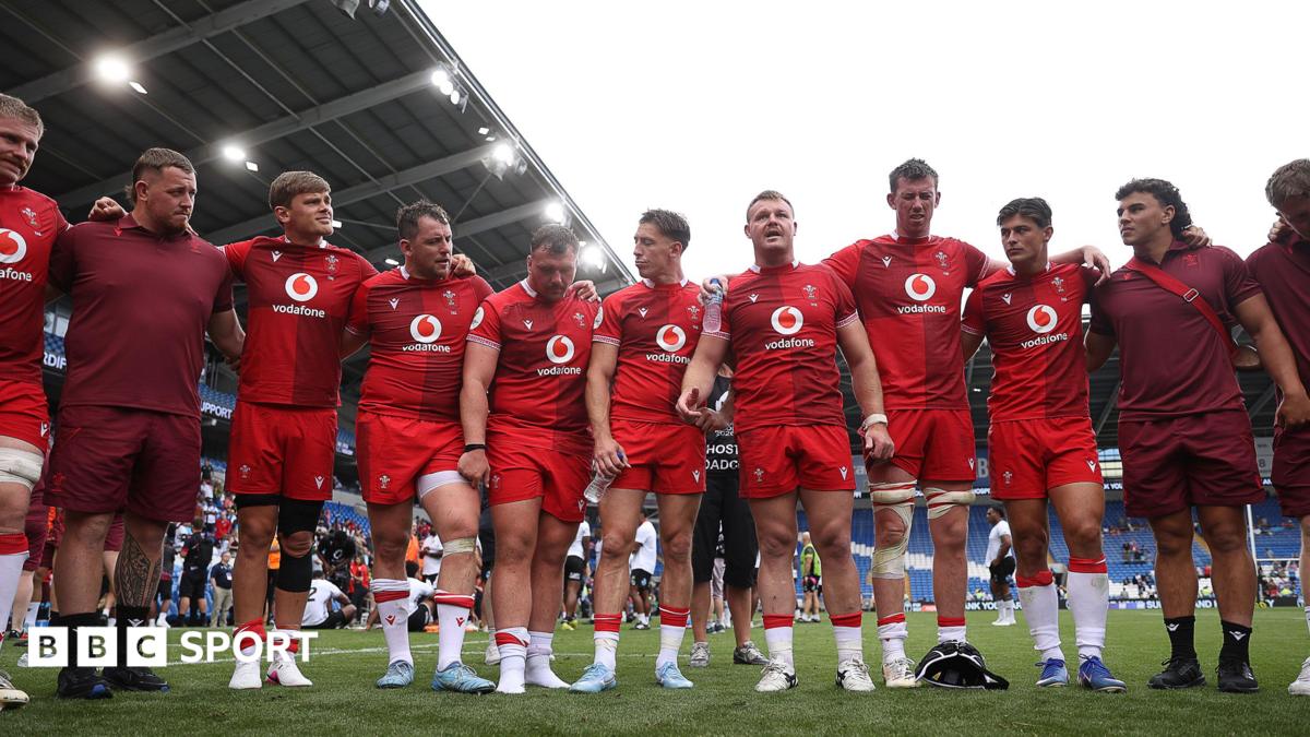 Wales prepare to take flight to Argentina 