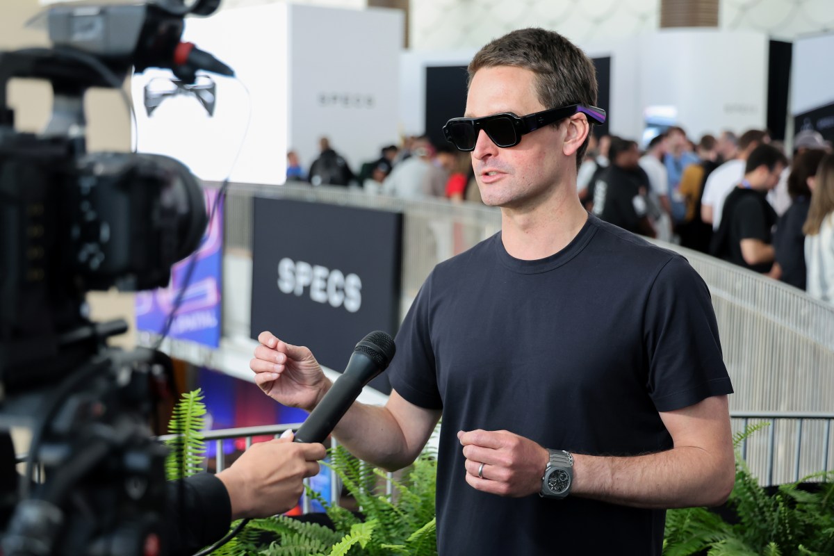 After unveiling ridiculously expensive AR glasses, Snap’s stock takes a dive