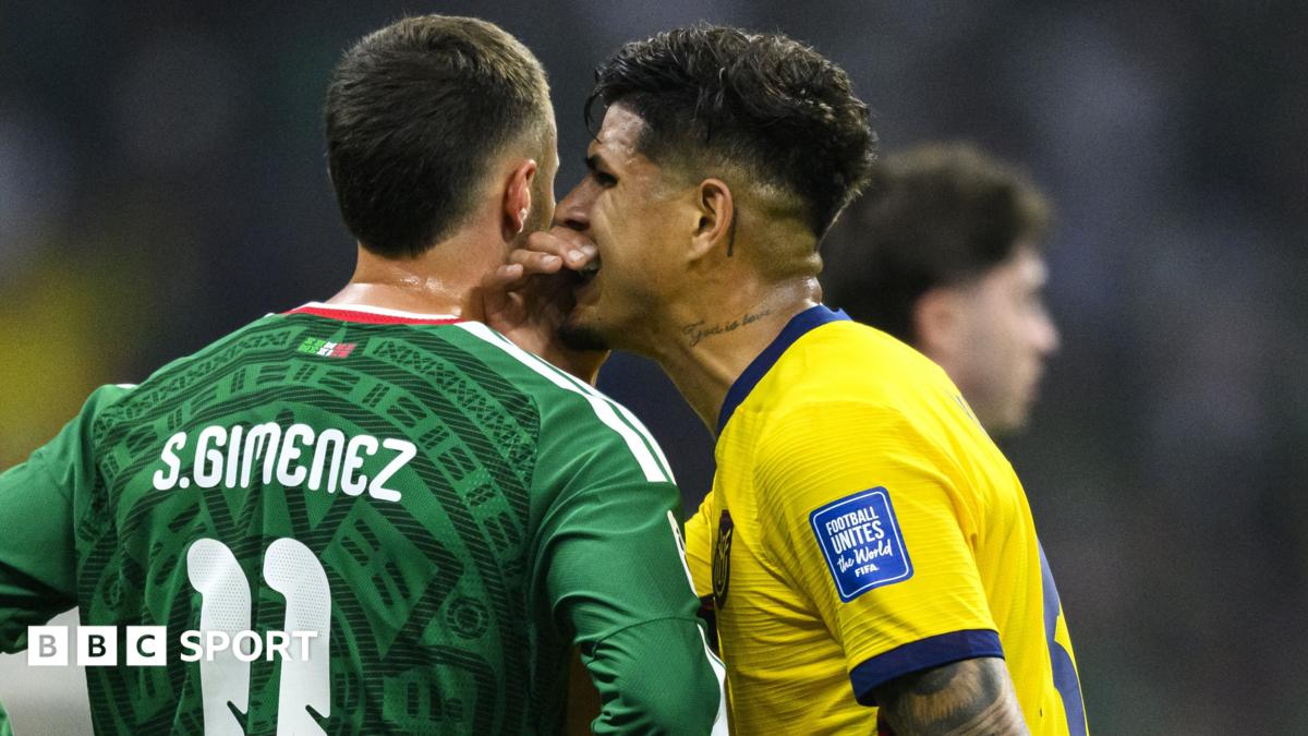 Hincapie becomes second player sent off for covering mouth 