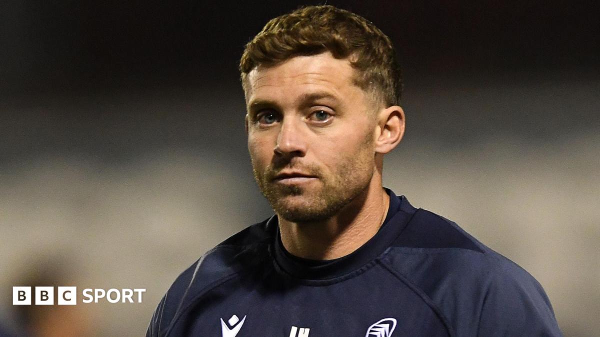 Halfpenny commits coaching future to Cardiff