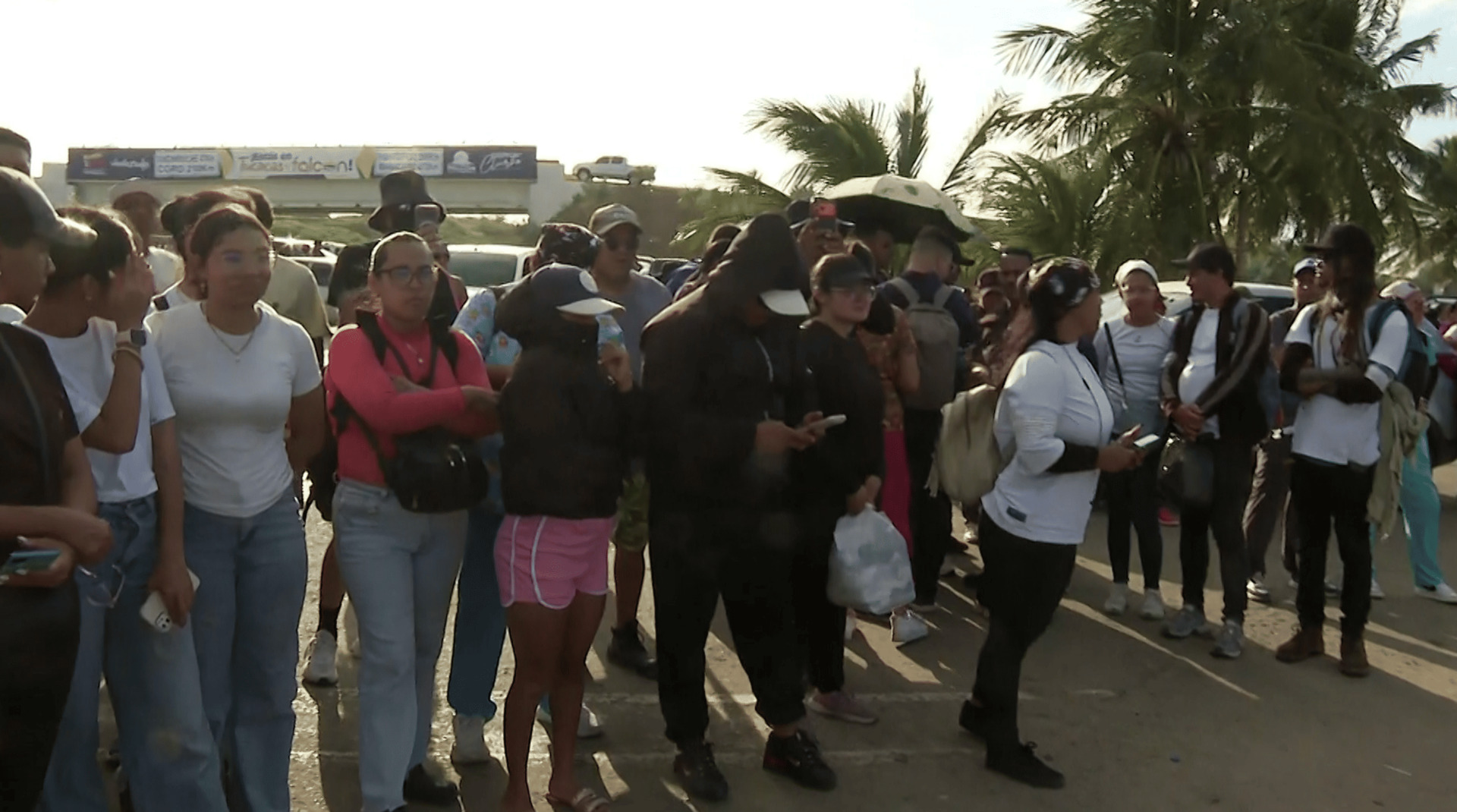 Anger grows in Venezuela as citizens blocked from aiding earthquake rescue