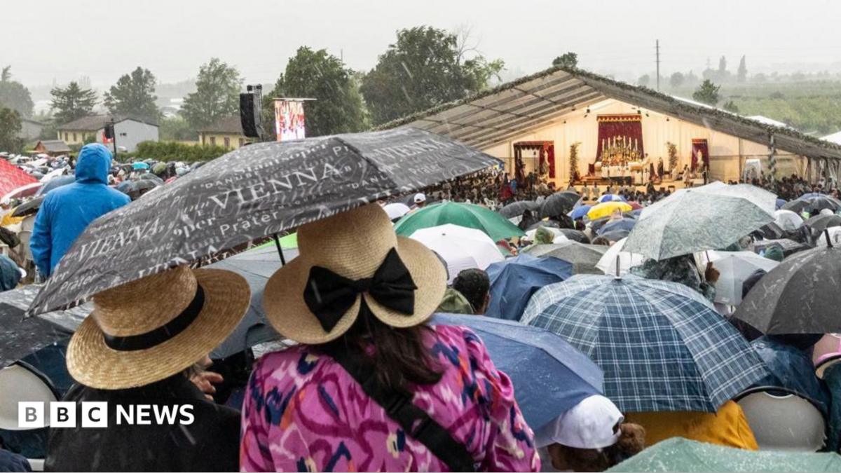 Vatican excommunicates hundreds of thousands of splinter sect followers