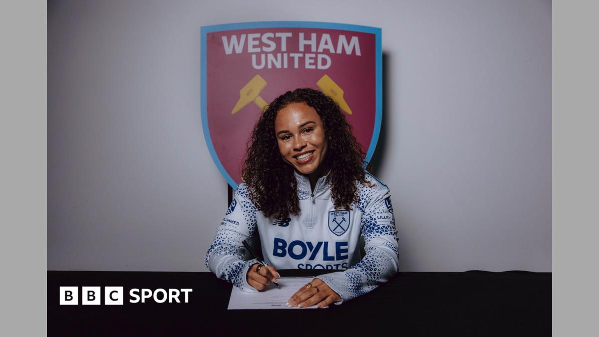 West Ham sign forward Salmon on two-year deal