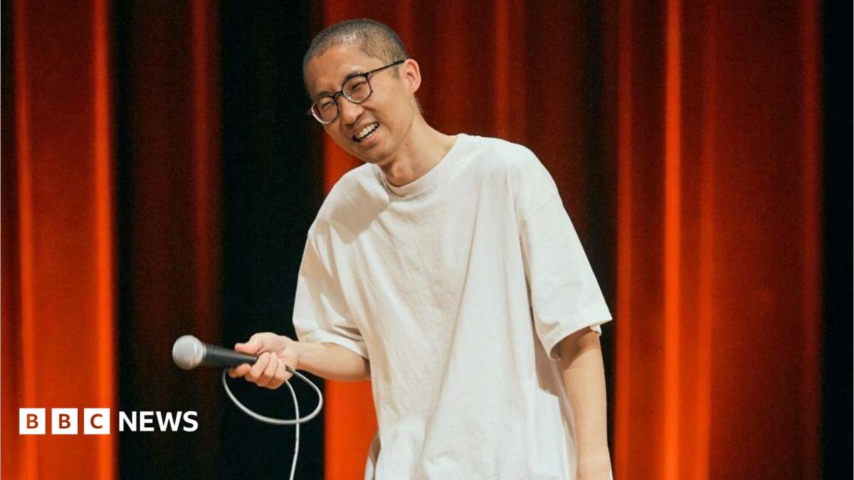 Banned by Beijing, this comedian is taking his act to Chinese speakers abroad
