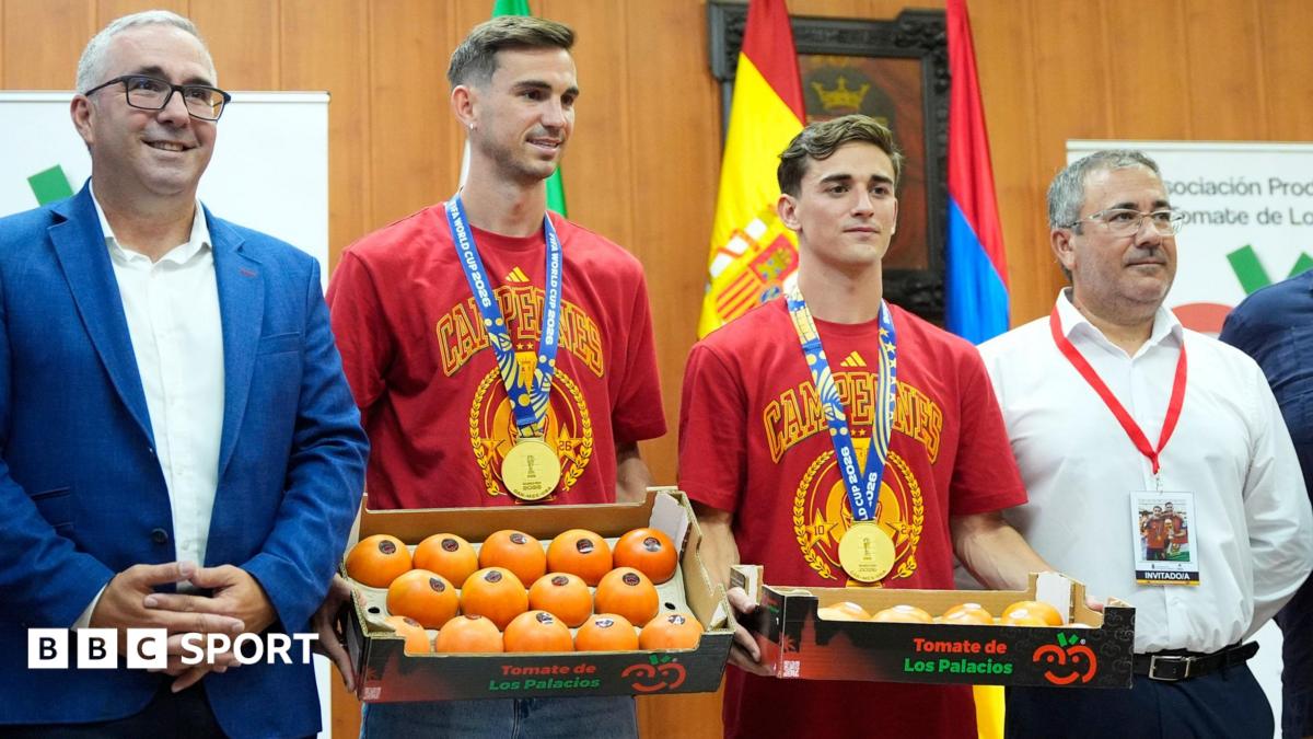 Ruiz and Gavi's reward for World Cup win... 150kg of tomatoes
