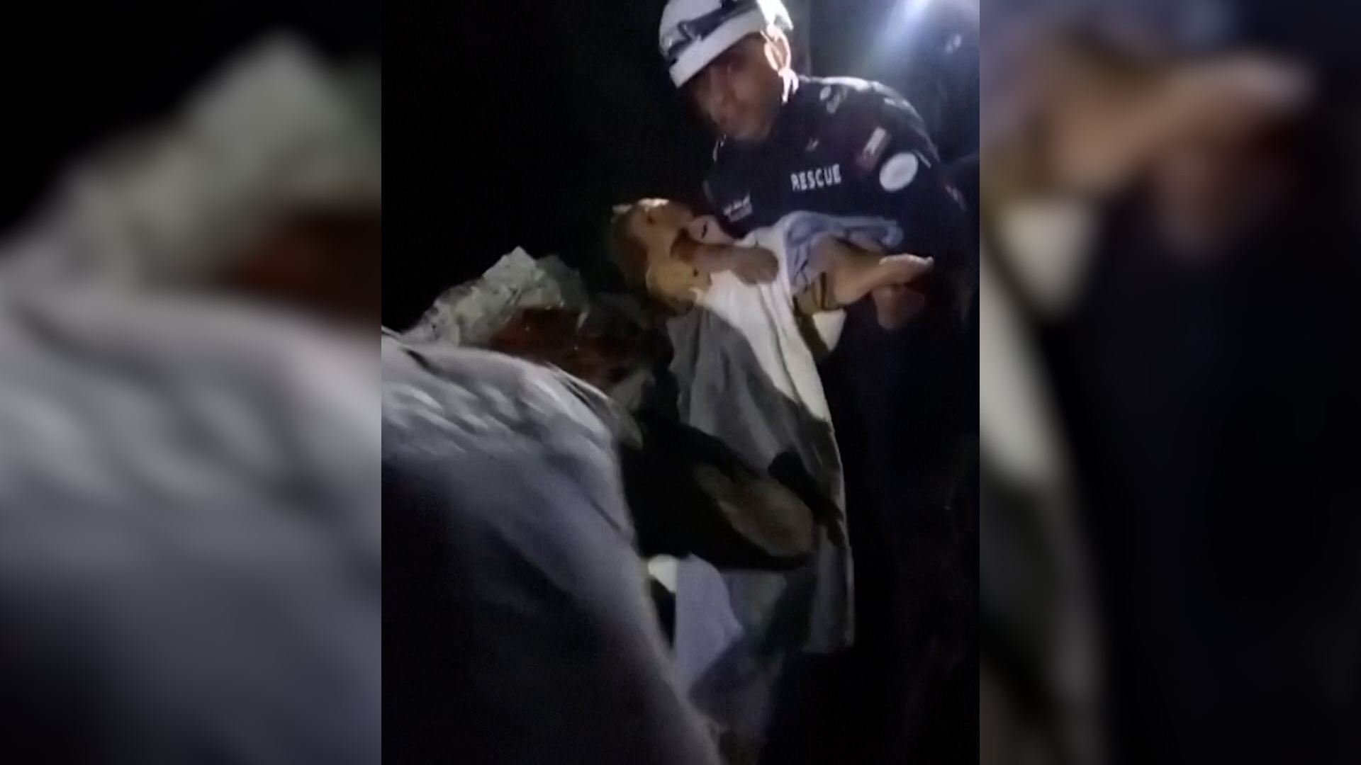 Toddler pulled from debris six days after Venezuelan earthquakes