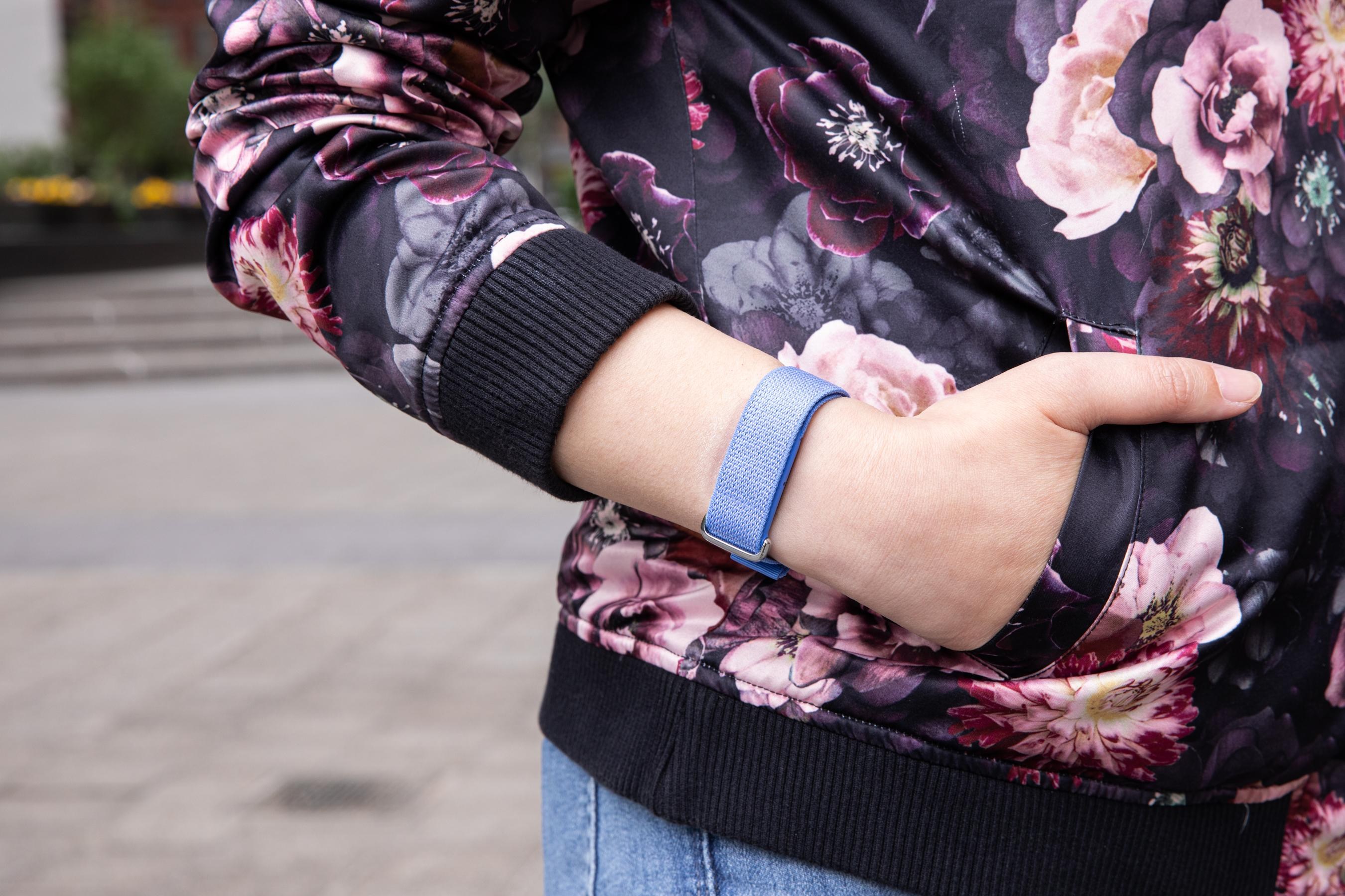 The Fitbit Air takes a smarter approach to the AI health dumpster fire