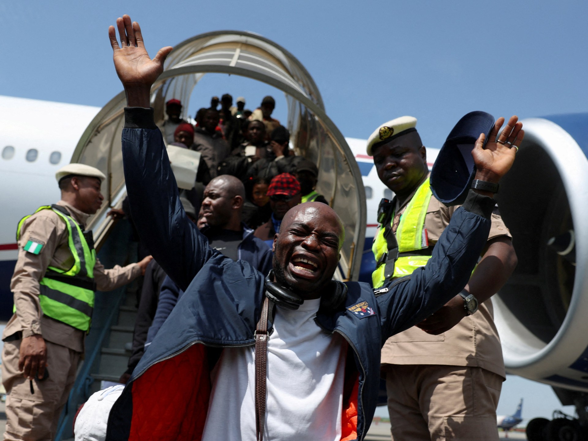 Nigerians return home after fleeing xenophobic attacks in South Africa