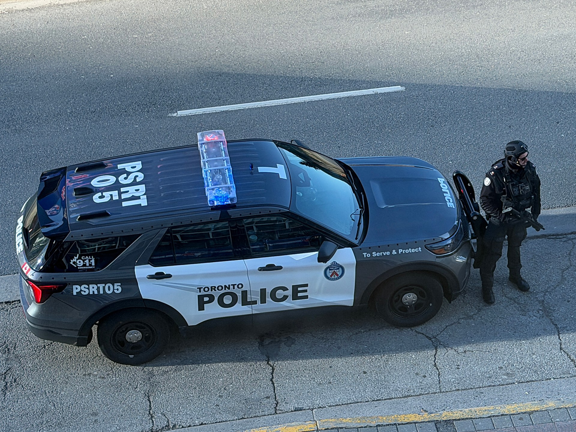 Canadian police officer, suspect among 3 dead in Montreal shooting
