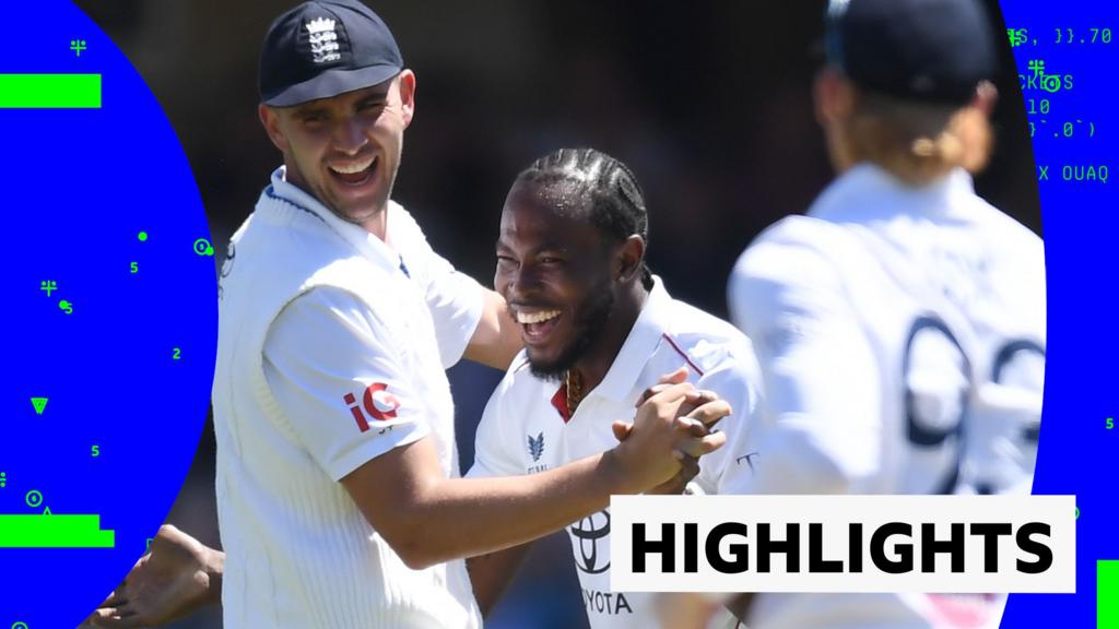 England take late NZ wickets with second Test balanced after day one
