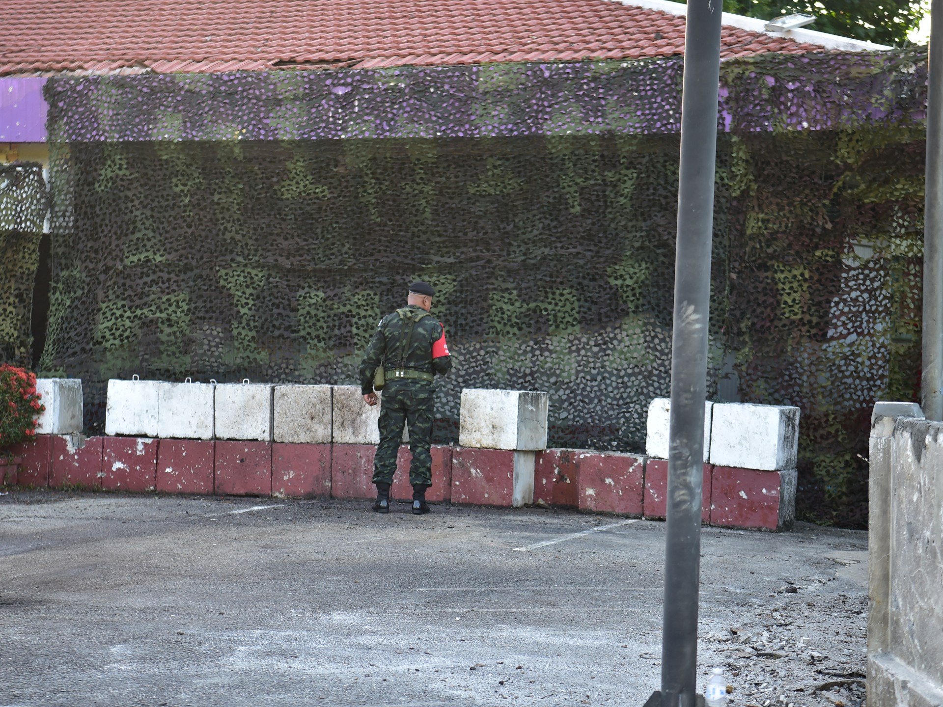 Five soldiers killed in southern Thailand checkpoint attack