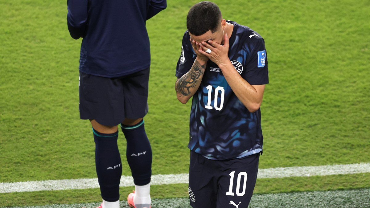 Paraguay’s Almiron suspended for one game after red card for covering mouth