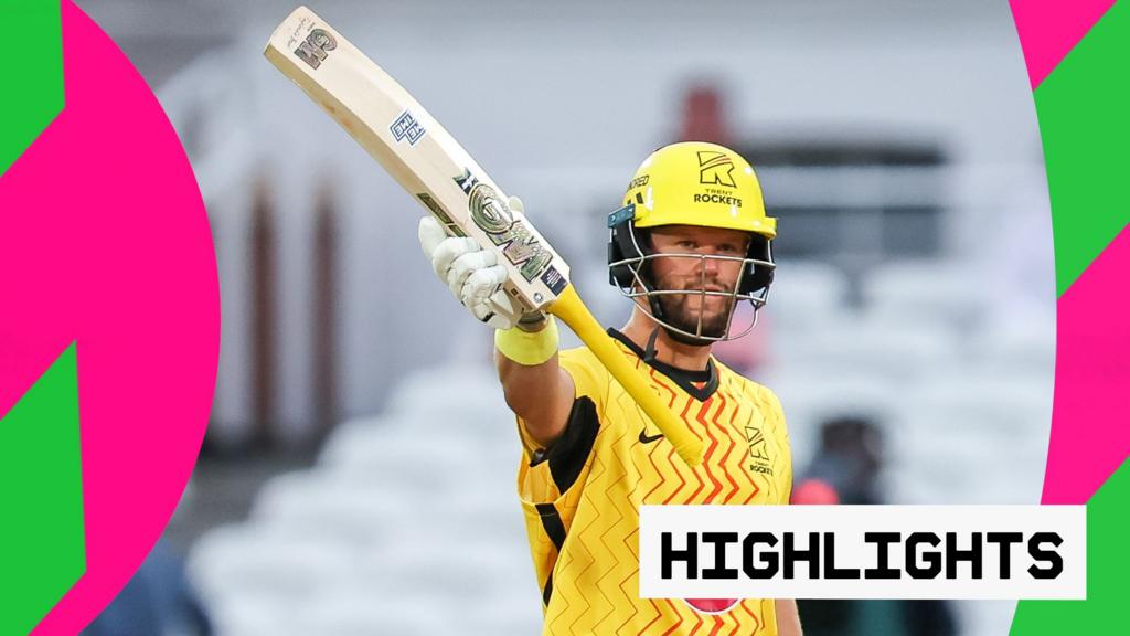 Duckett hits half-century as Rockets demolish Fire