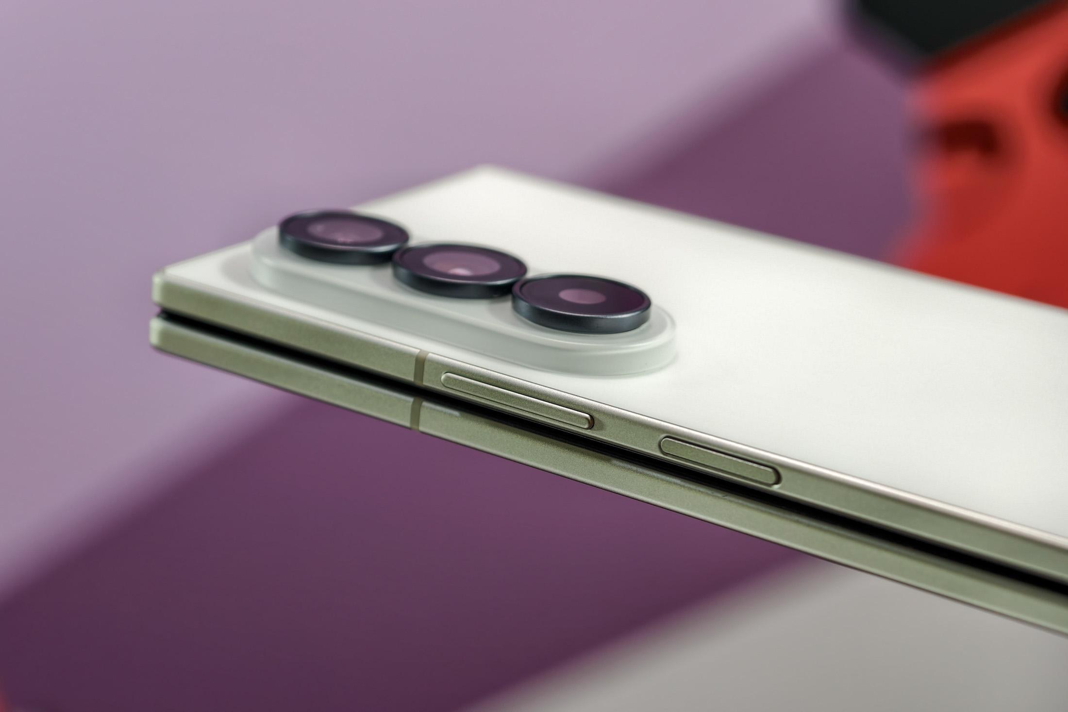 Samsung’s newest foldable finally feels Ultra