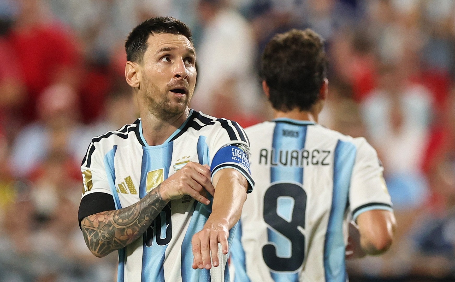 Argentina war vets urge focus on football for England World Cup semifinal