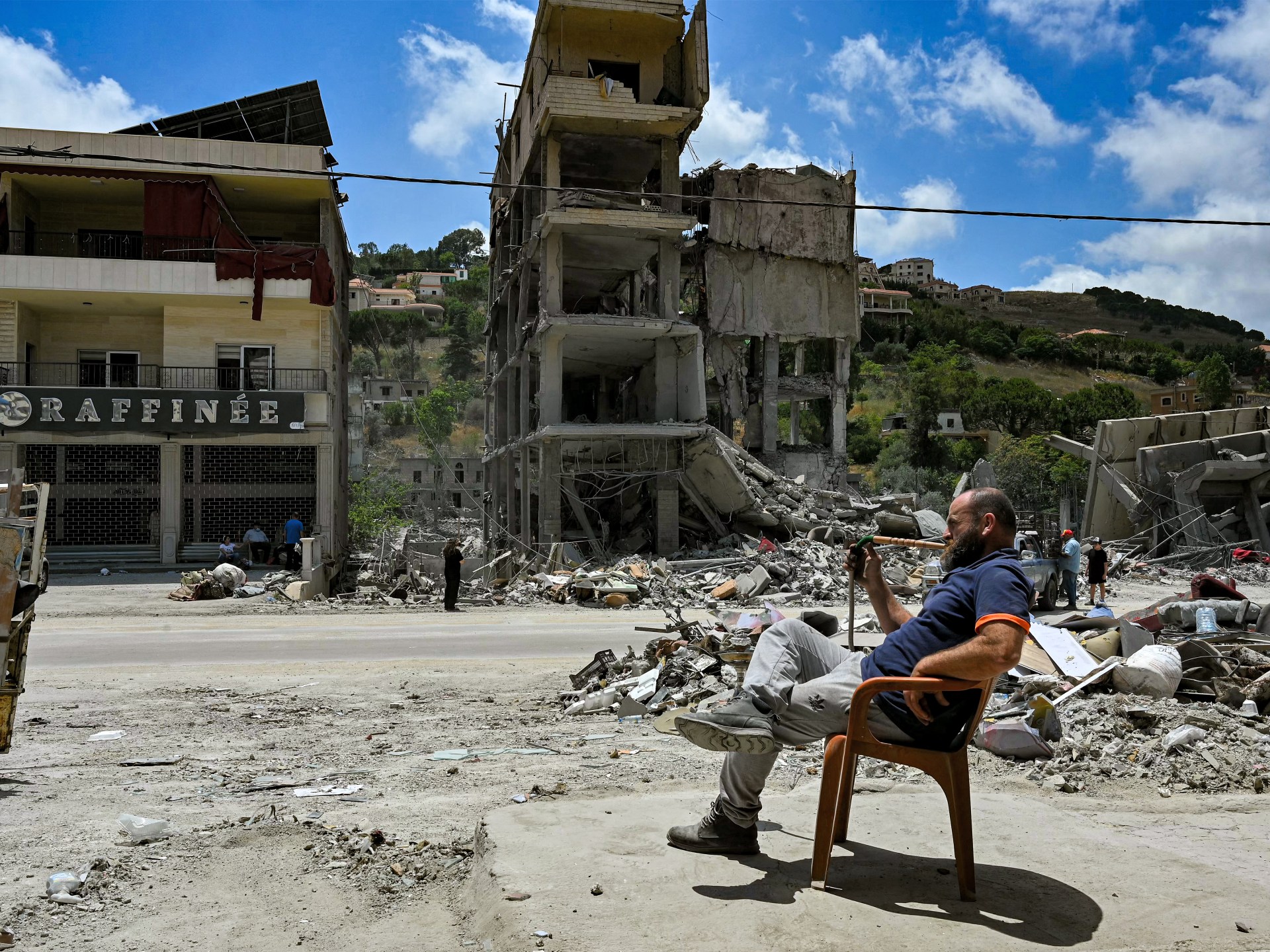 Israeli attacks kill 2 in southern Lebanon despite ongoing Washington talks