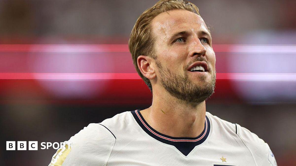 Kane is England's greatest striker, says Lineker