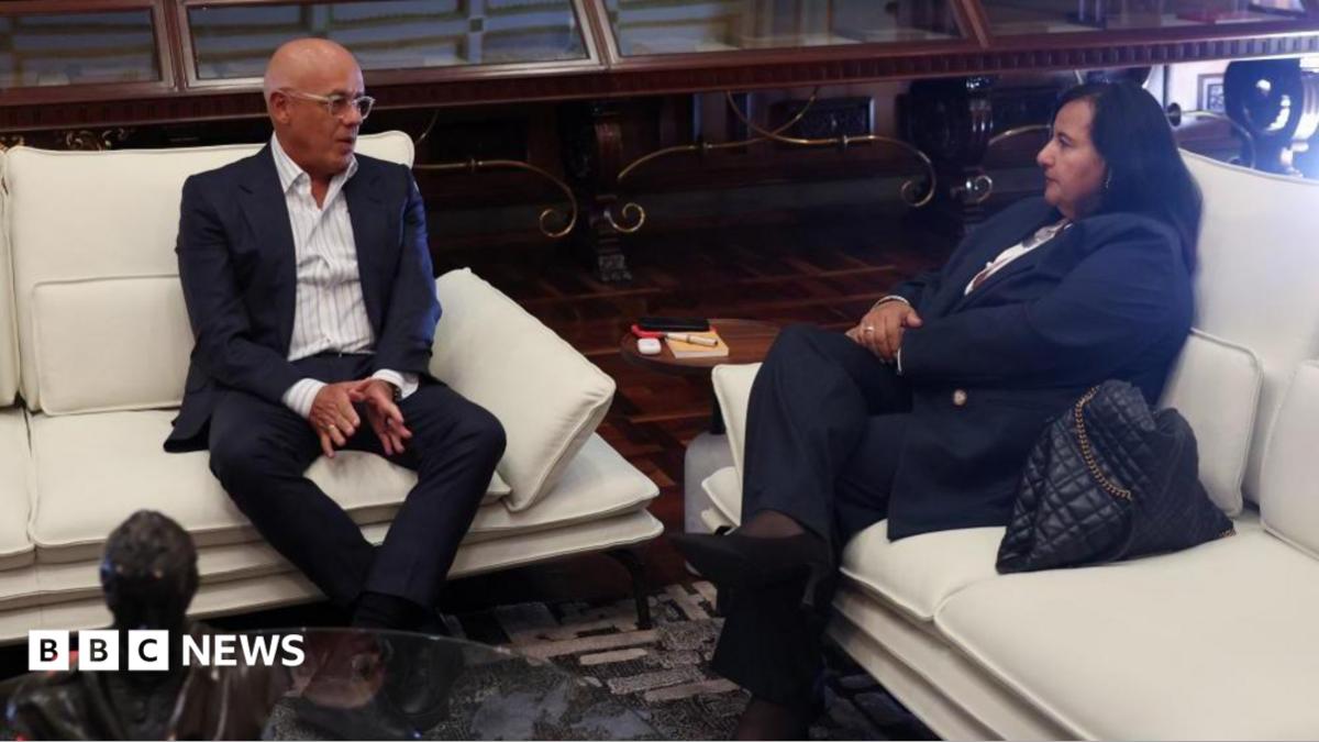 Venezuela government to launch formal talks with opposition members