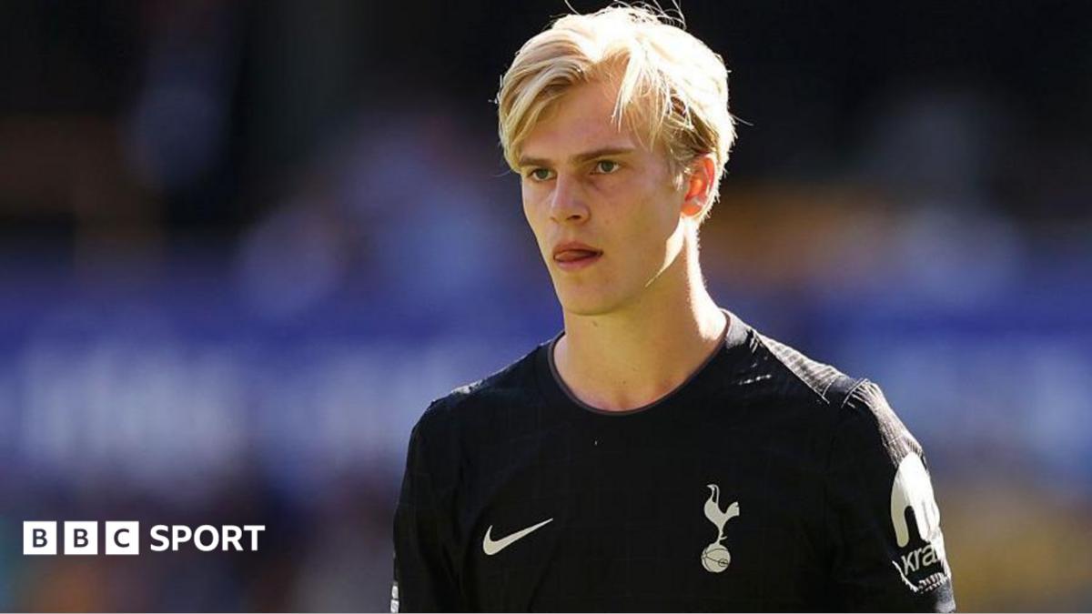 Spurs' Bergvall exploring options away from club