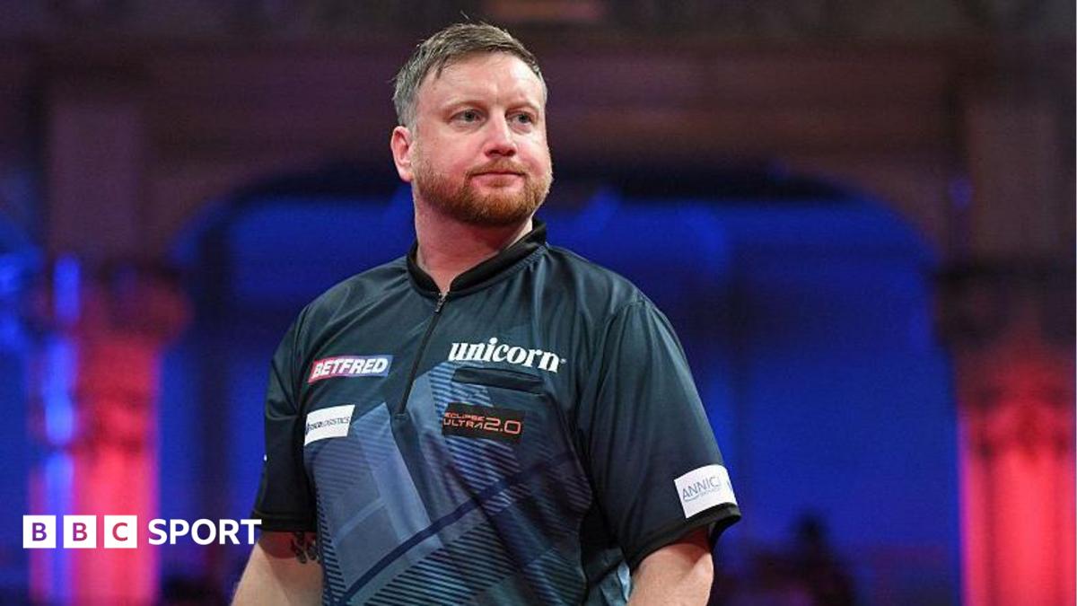 Menzies taken ill on stage at World Matchplay 
