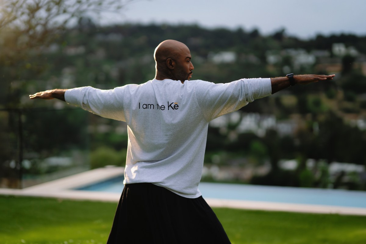 ‘Queer Eye’s’ life coach Karamo Brown launches Kē, a wellness app featuring his AI digital clone