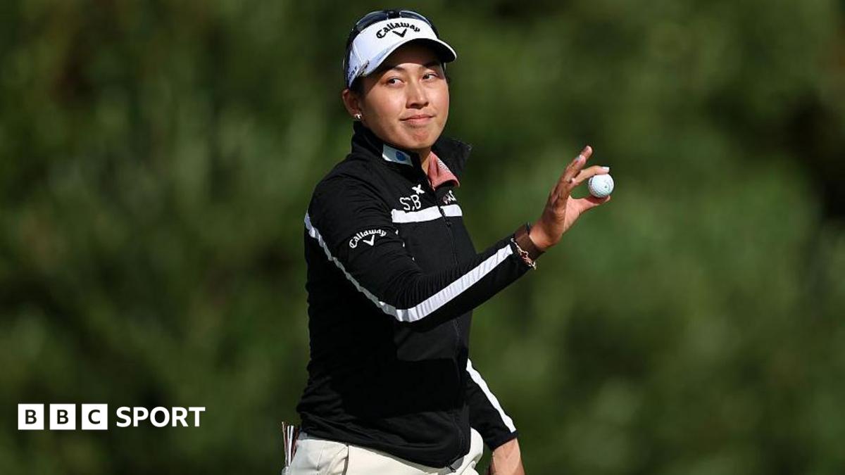 Thitikul leads Open as Ryu and Kuwaki chase